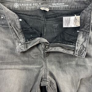 Laurie Felt Silky Bootcut Distressed Black Size MT
